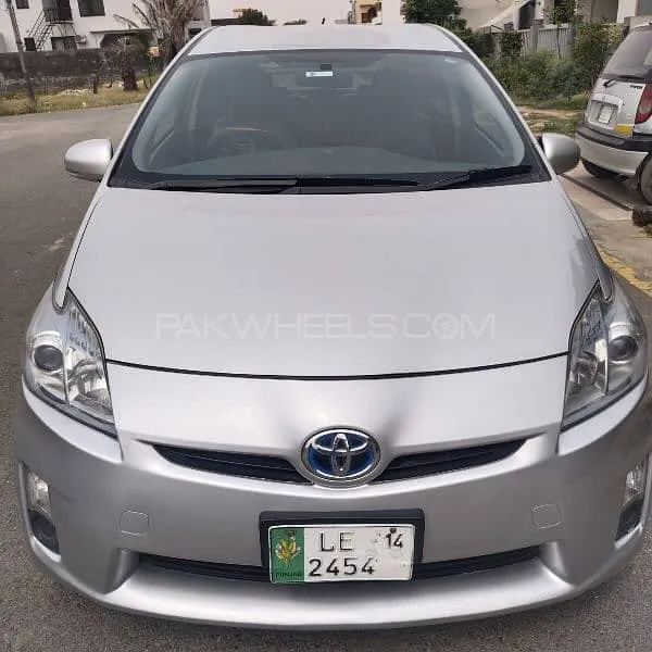 Toyota Prius 2011 for Sale in Lahore Image-1