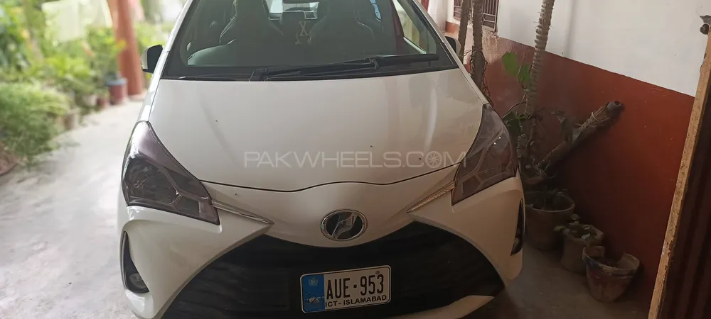 Toyota Vitz 2018 for Sale in Swabi Image-1
