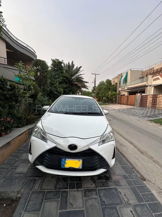 Toyota Vitz 2019 for Sale in Lahore Image-1