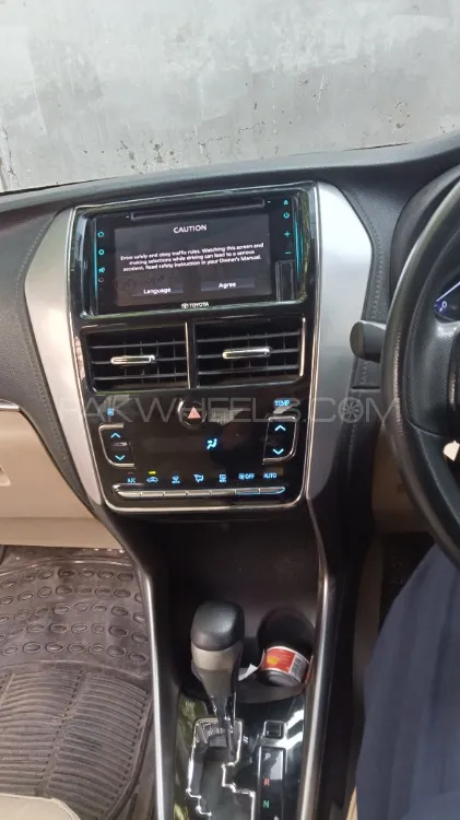 Toyota Yaris Sedan 2020 for Sale in Karachi Image-1