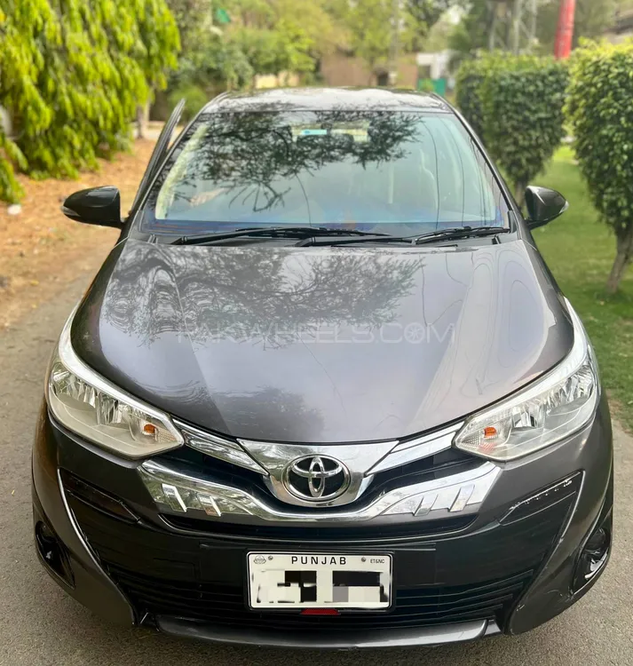 Toyota Yaris Sedan 2021 for Sale in Lahore Image-1
