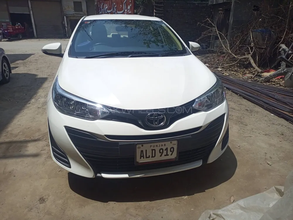 Toyota Yaris Sedan 2022 for Sale in Lahore Image-1