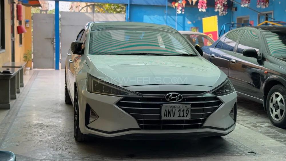 Hyundai Elantra 2022 for Sale in Lahore Image-1