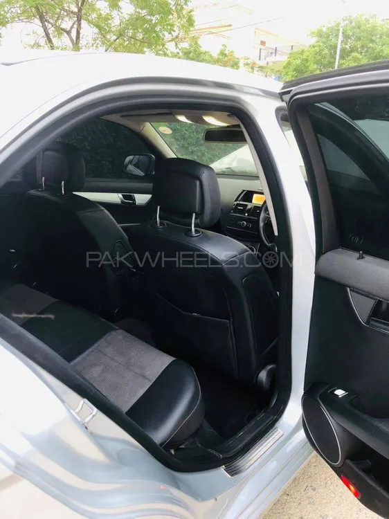 Mercedes Benz C Class 2008 for Sale in Karachi Image-1