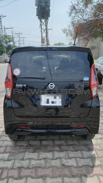 نسان ڈیز 2021 for Sale in لاہور Image-1