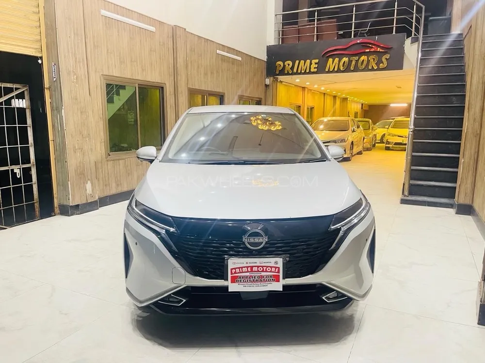Nissan Note 2021 for Sale in Lahore Image-1