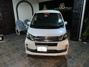 Daihatsu Move Custom G 2013 for Sale