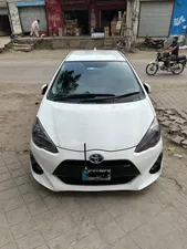 Toyota Aqua S 2015 for Sale