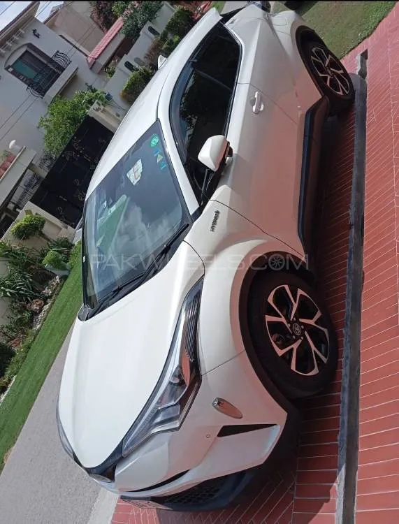 Toyota C-HR 2017 for Sale in Lahore Image-1