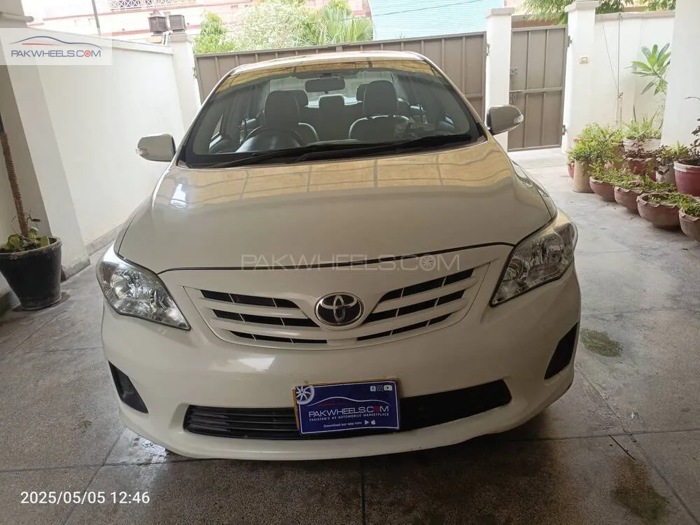 Toyota Corolla 2013 for Sale in Lahore Image-1