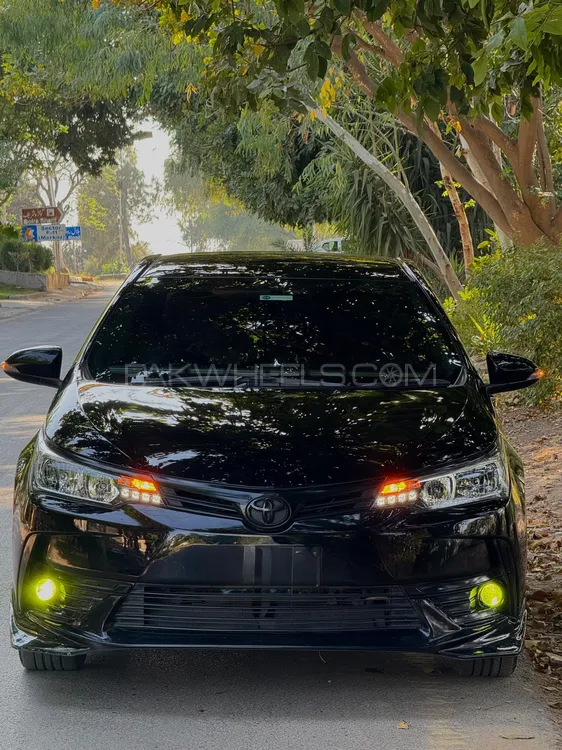 Toyota Corolla 2018 for Sale in Islamabad Image-1