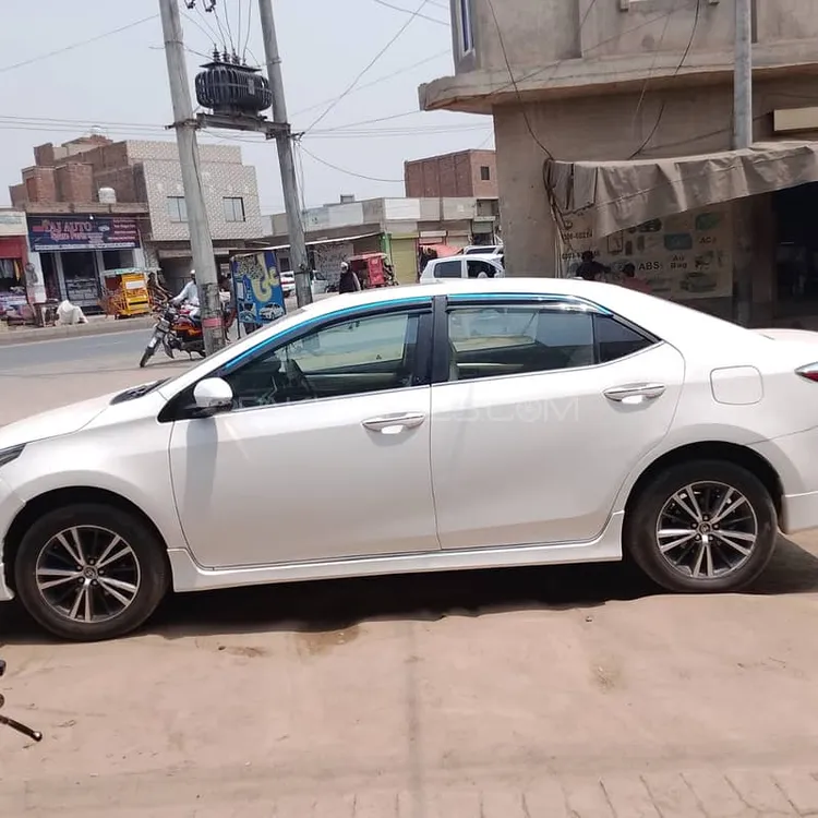 Toyota Corolla 2018 for Sale in Jhang Image-1