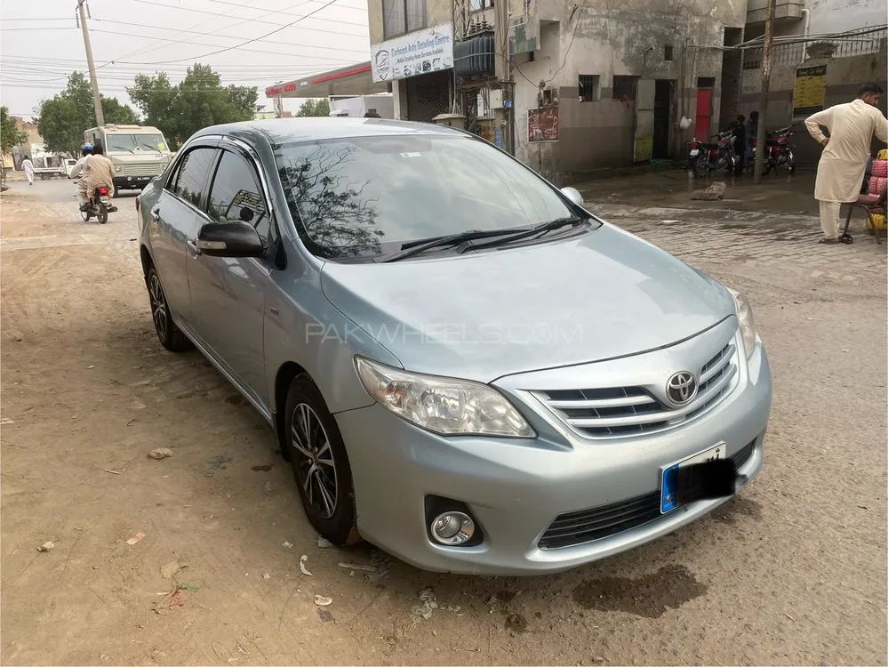 Toyota Corolla 2013 for Sale in Multan Image-1