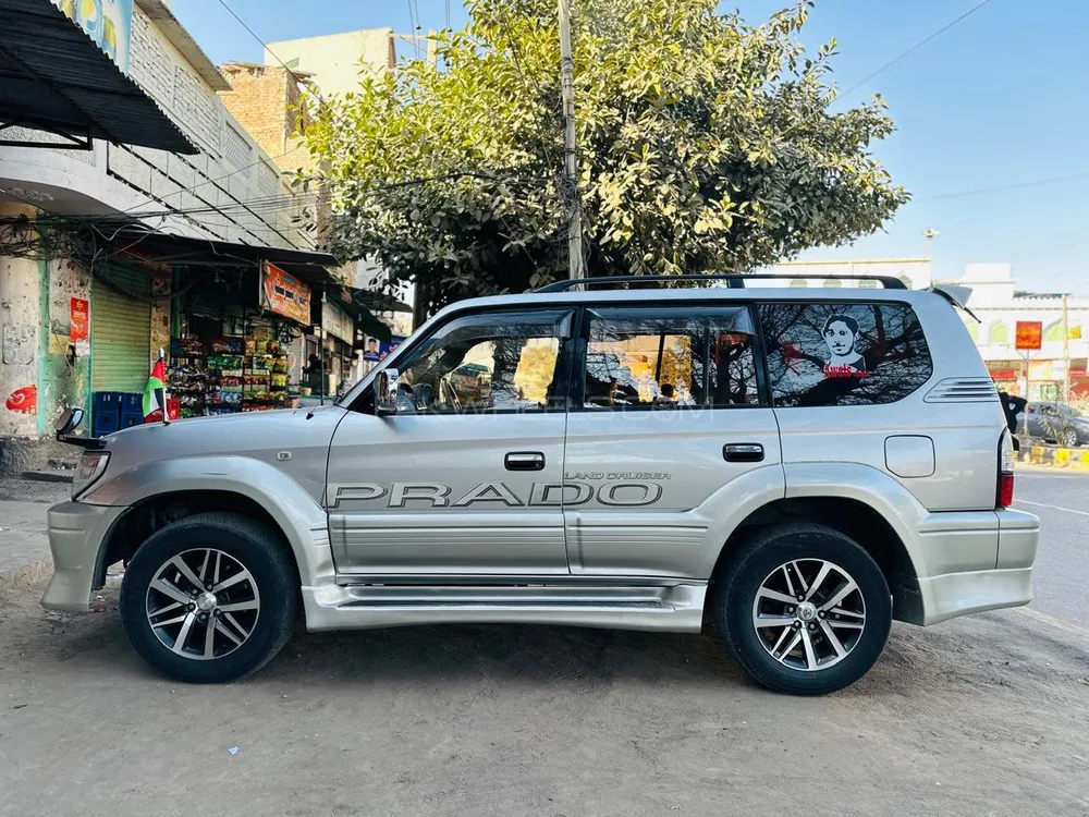 Toyota Prado 2002 for Sale in Mandi bahauddin Image-1