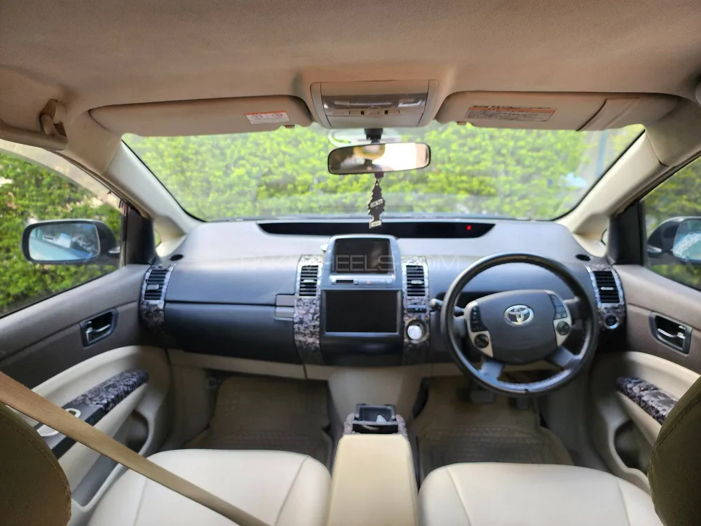 Toyota Prius 2007 for Sale in Islamabad Image-1