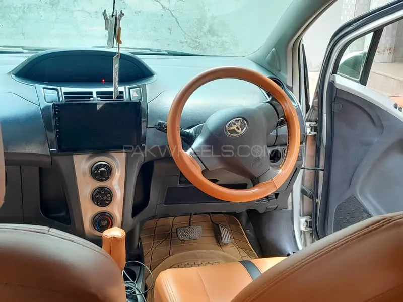Toyota Vitz 2010 for Sale in Swabi Image-1