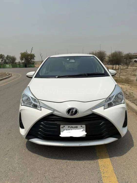 Toyota Vitz 2018 for Sale in Rajana Image-1