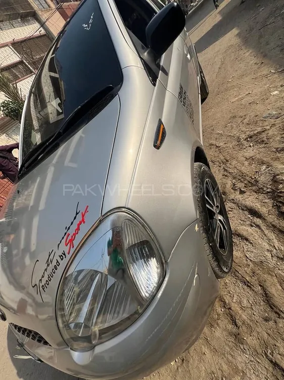 Toyota Vitz 2004 for Sale in Karachi Image-1