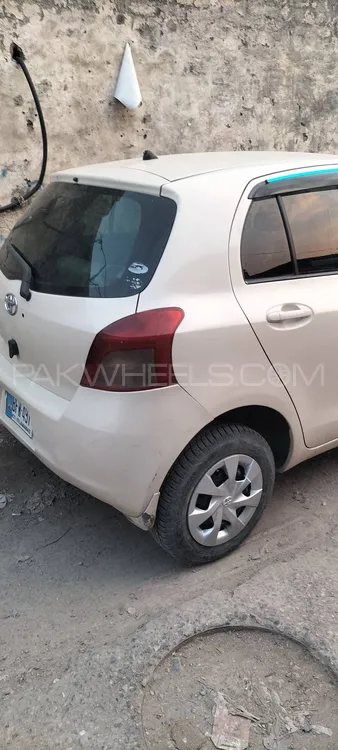 Toyota Vitz 2005 for Sale in Islamabad Image-1