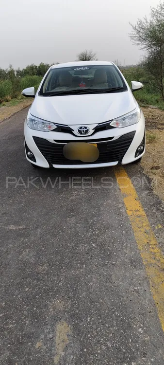Toyota Yaris Sedan 2021 for Sale in Karachi Image-1