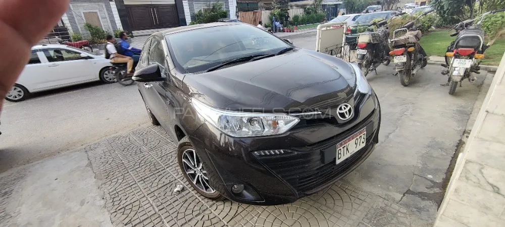 Toyota Yaris Sedan 2021 for Sale in Karachi Image-1