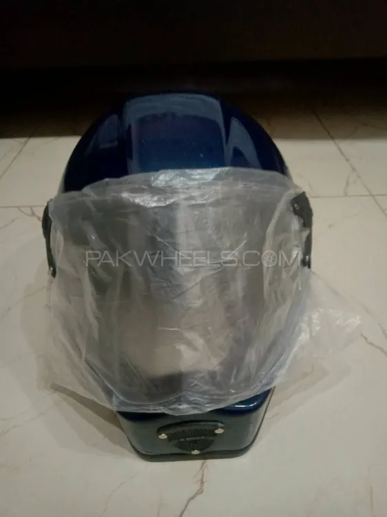 BRAND NEW HELMET FOR SALE. Image-1