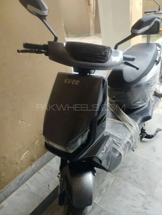 Evee Gen-Z 2025 for Sale Image-1