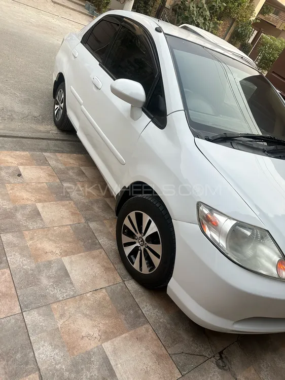 Honda City 2005 for Sale in Faisalabad Image-1