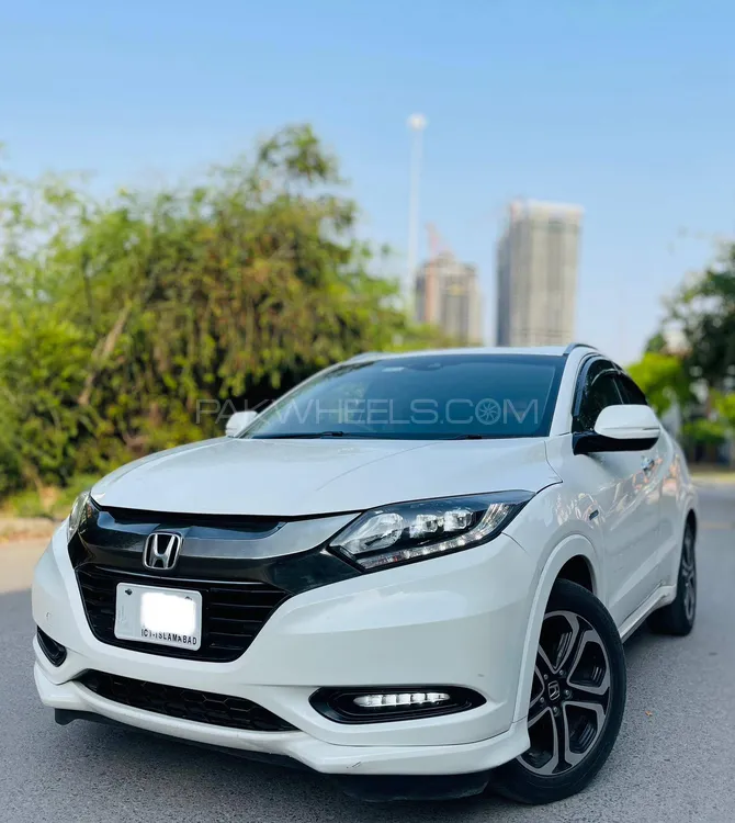 Honda Vezel 2016 for Sale in Islamabad Image-1