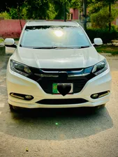 Honda Vezel Hybrid Z 2015 for Sale
