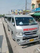 Toyota Hiace TRH 214 2015 for Sale