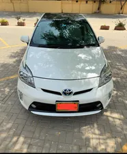 Toyota Prius S Touring Selection 1.8 2013 for Sale