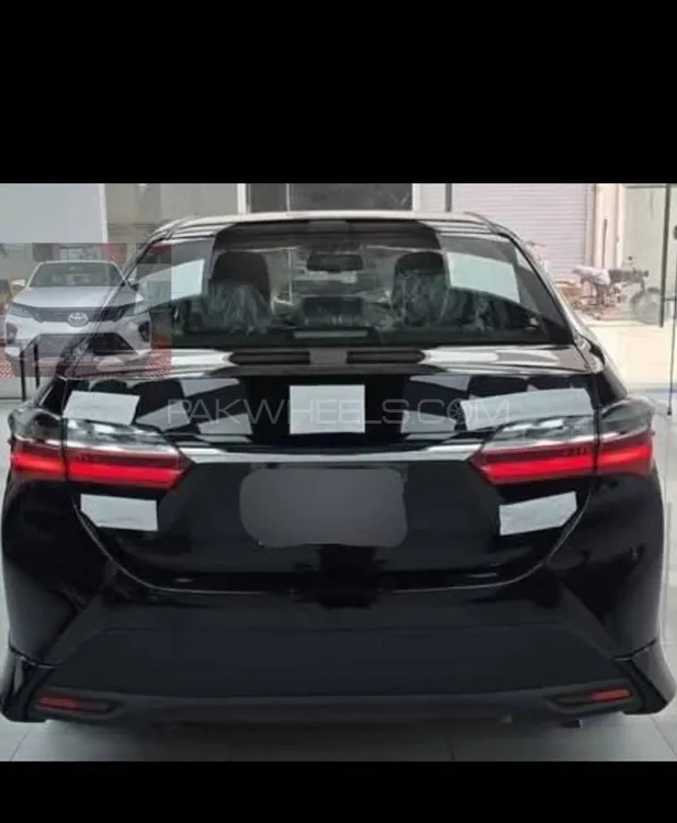 Toyota Corolla 2025 for Sale in Lahore Image-1