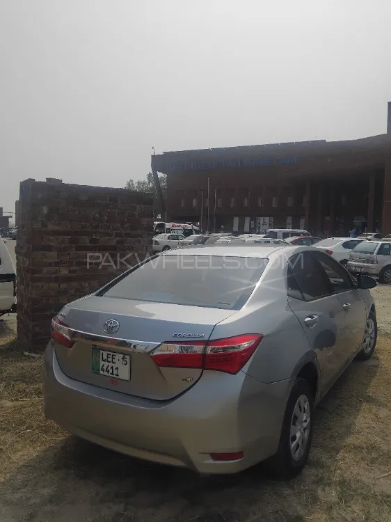 Toyota Corolla 2015 for Sale in Gujrat Image-1