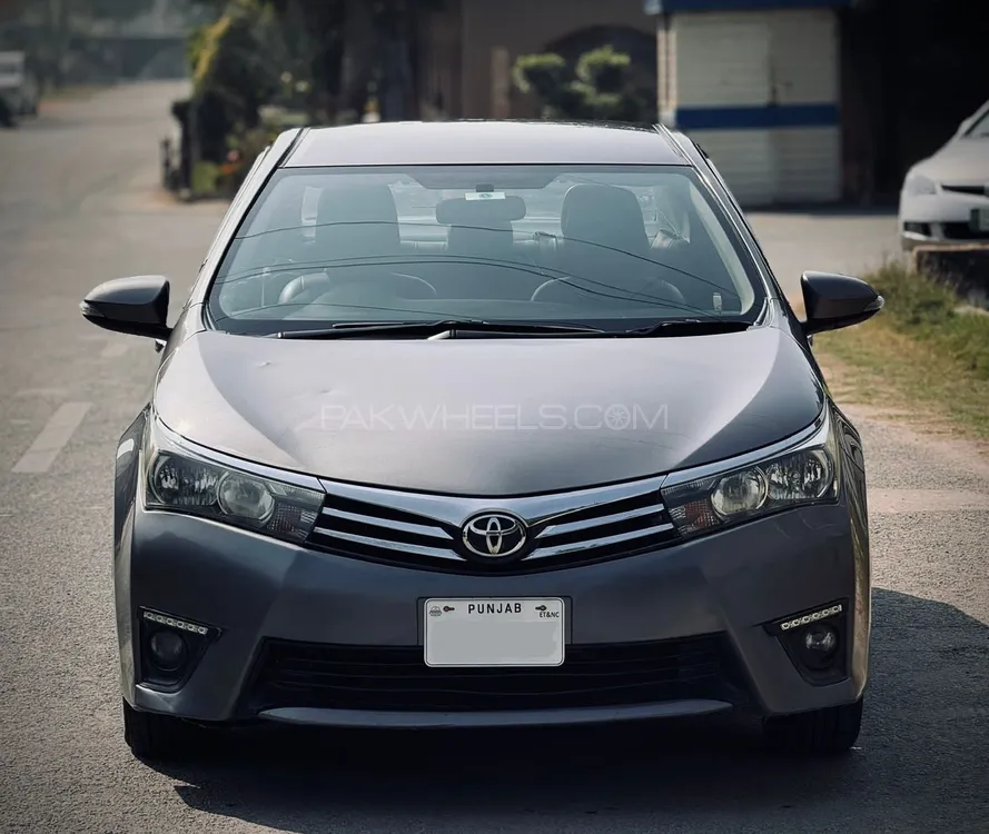 Toyota Corolla 2016 for Sale in Lahore Image-1