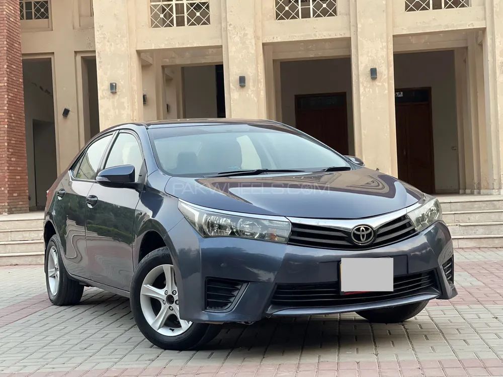 Toyota Corolla 2014 for Sale in Lahore Image-1
