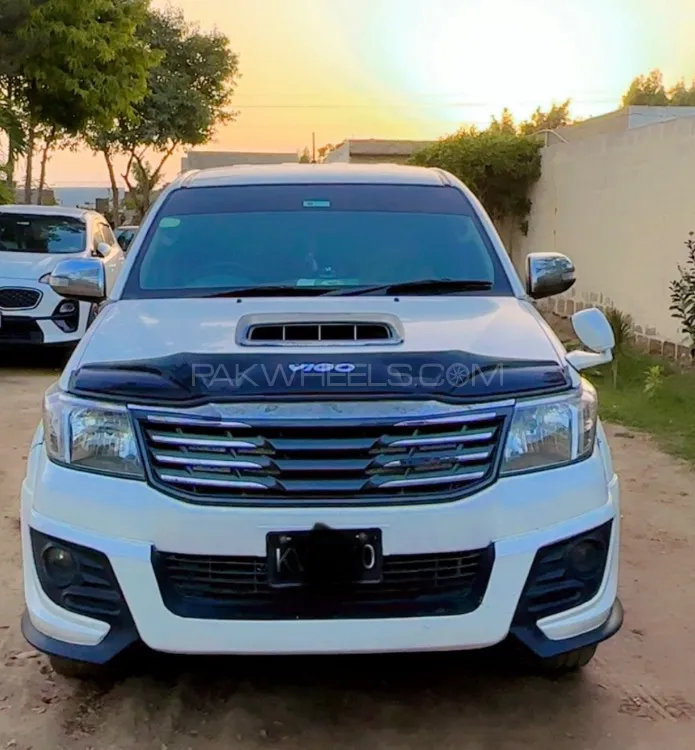 Toyota Hilux 2012 for Sale in Karachi Image-1