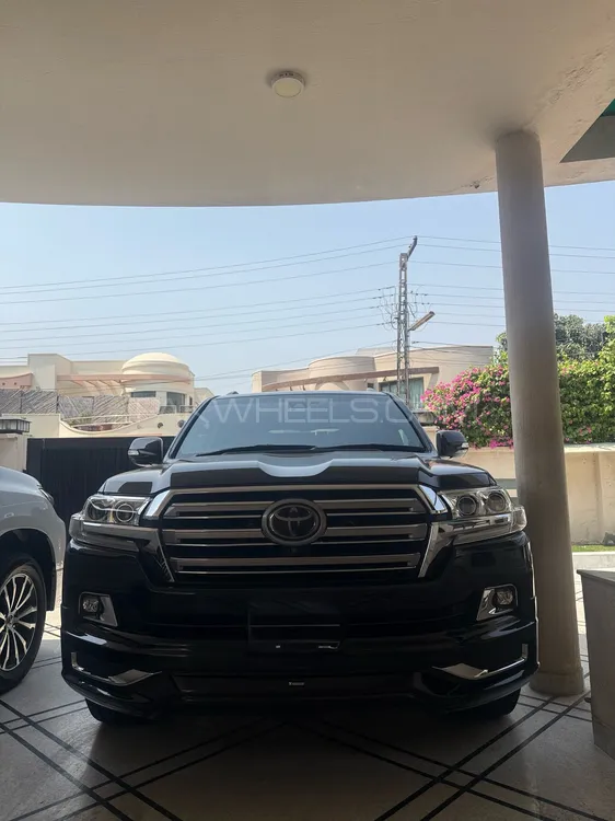 Toyota Land Cruiser 2018 for Sale in Lahore Image-1
