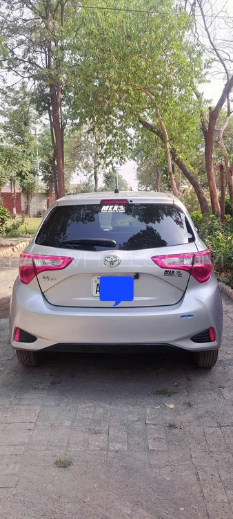 Toyota Vitz 2018 for Sale in Gujranwala Image-1