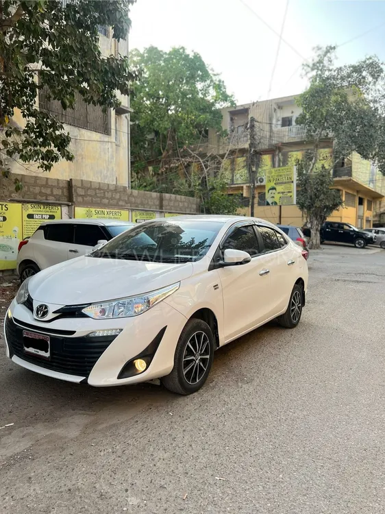 Toyota Yaris Sedan 2020 for Sale in Karachi Image-1