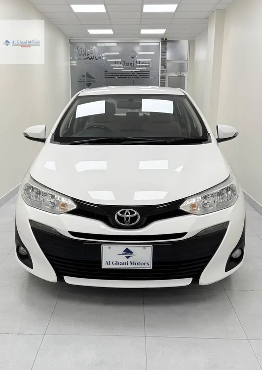 Toyota Yaris Sedan 2020 for Sale in Karachi Image-1