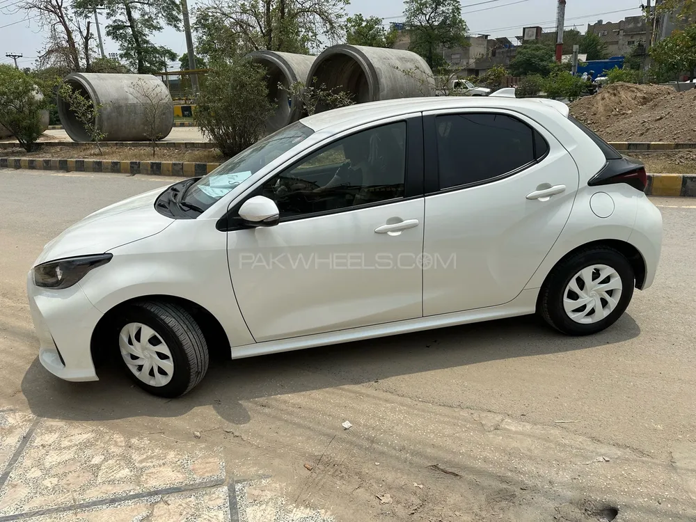 Toyota Yaris Hatchback 2021 for Sale in Lahore Image-1