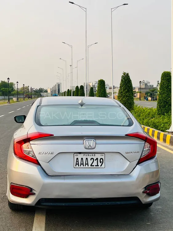Honda Civic 2020 for Sale in Lahore Image-1