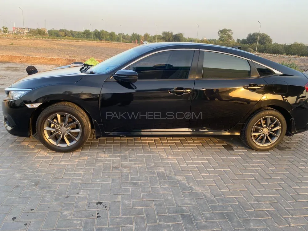 Honda Civic 2020 for Sale in Multan Image-1