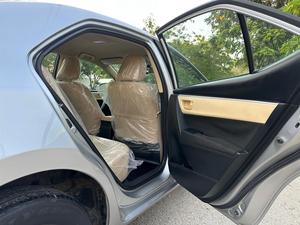 TOYOTA COROLLA GLI MANUAL 1.3 (1300cc)
Model 2019 || Registered 2019
45,000kms driven Genuine 
Toyota Authorized Dealership Maintained
Silver Color 
Right Front Fender Wheel Arch Repainted Rest 
Full Original Paint 100% Guaranteed 
Beige Interior
Manual Transmission 
Well maintained using high end products 
1st Owner
Brand New Condition 
Interior is as crispy as new 
See to believe 
READY DELIVERY 
EXCHANGE POSSIBLE WITH ANY CAR

For inspection
Available at SUPREME CARS
Plot # 151/F,Under Imam heights,Shop no.1&2, Main Khalid Bin Walid Rd, Karachi, Sindh 75400

|  Premium Cars |  Best Prices |  Optimum Performance | 
#supremecarsgang