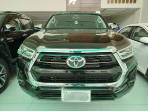 Toyota Hilux Revo V Automatic 2.8 2022 for Sale