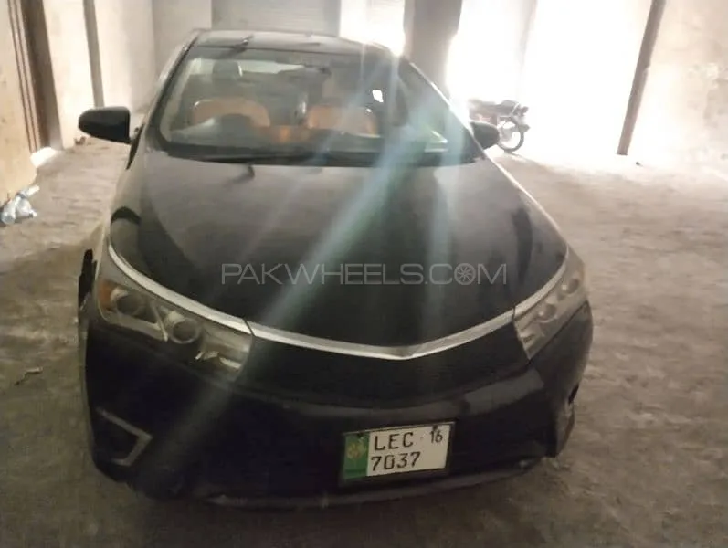 Toyota Corolla 2016 for Sale in Lahore Image-1