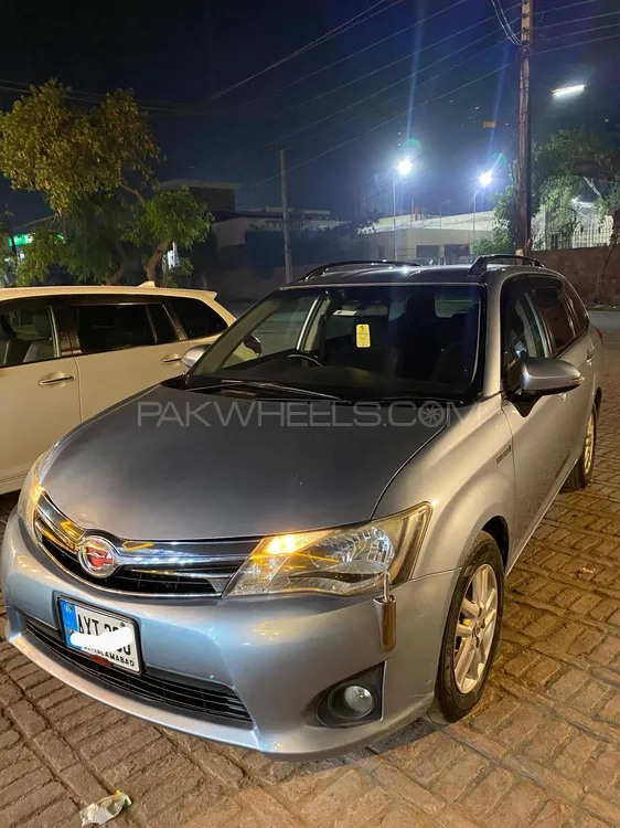 Toyota Corolla Fielder 2014 for Sale in Peshawar Image-1