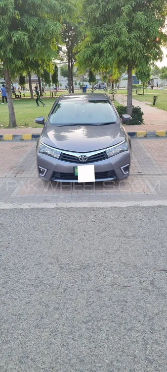 Toyota Corolla 2014 for Sale in Lahore Image-1