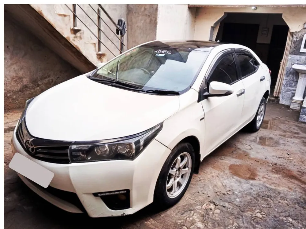 Toyota Corolla 2015 for Sale in Jaranwala Image-1